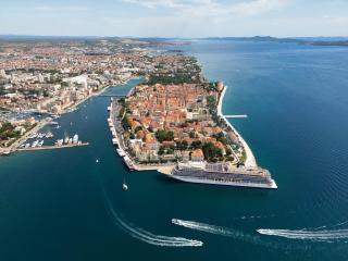 Apartment Poluotok - 0