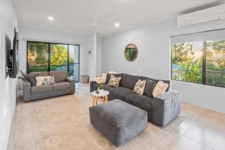 Avenal Noosa Views Pool Walk to Hastings St - 5