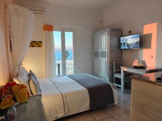 Kiklamino Sunset Suites - 6