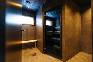 Luxury Aurora Pine Villa by Hilla Villas - 8