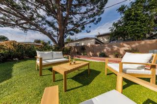 Hollywood Gem - 3BR House with Free Parking and Outdoor Space - 3