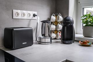 Parkwest Royale AC and Balcony with Paid parking - 1