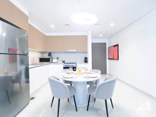 Spacious & Bright 2bedroom Apts with Balcony Dubai Creek - 8