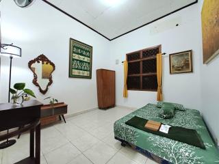 Ghanaya Guesthouse - 8