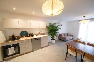 Les Suites du Parc - Séjour élégant face au parc Simone Veil de 2 chambres à 2 minutes des halles - 9