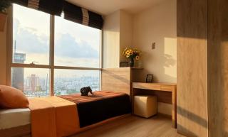 1 minute to the subway entrance Mrt Huai Khwang Most cozy room in this city central The condo has an infinity swimming pool and gym on the top floor - 4