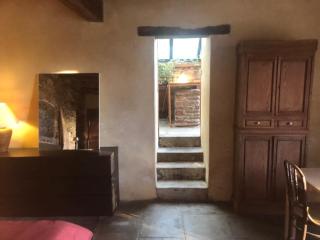Unique 1 bedroom farm-manor cottage - 3