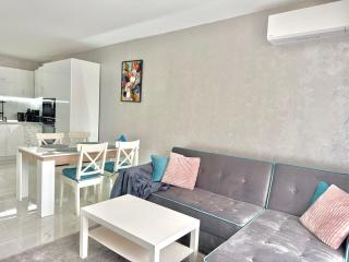 Modern 1BDR Apartments Sofia Near Metro & Park - 8