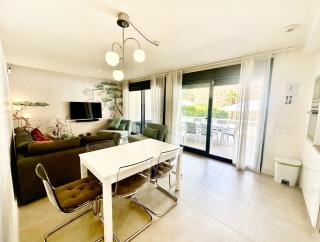 A505 Modern Apartment with Private Terraces - 3