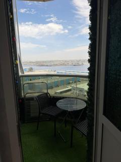 High-floor Luxury Apartment! - 3