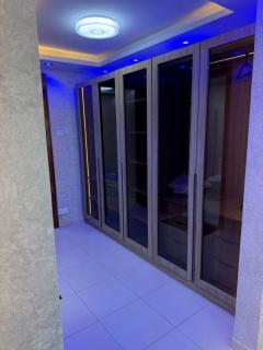 High-floor Luxury Apartment! - 5