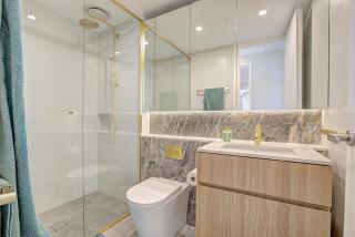 The Aristocrat-Central Mid Century Luxe Dual Suite 2BR 2BA Gym and Free Parking - 5
