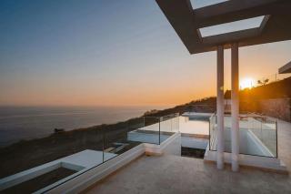 Onix Serenity Pool Retreat - 4