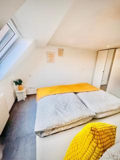 Family & Work Apartment - 8