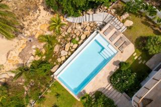 Hortensia Luxury Beach Villa - 5