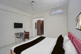 Townhouse Chhatarpur Metro Station Delhi - 4