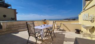 Exclusive sea-view penthouse - 8