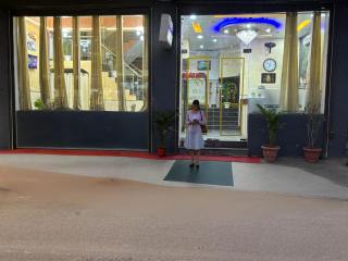 Hotel Amour Delhi Near by International Airport - 9