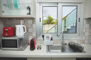 Silver Sea Holiday Apartments - 5