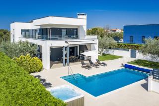 Villa Una in Pula with heated pool and whirlpool - Pula - 0
