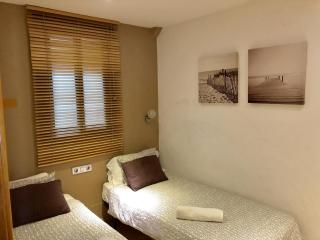 Apartamento Amplio en el Centro de Barcelona - 3 Habitaciones - ES-341-4 - 4