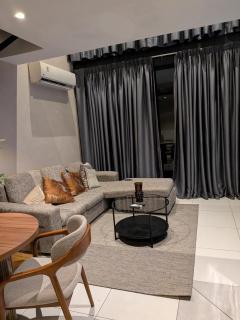 Royal Luxury Apartments at Embassy Gardens - 1