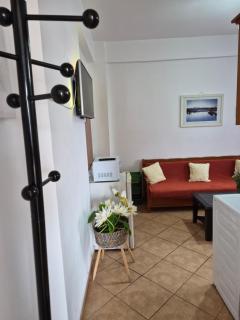 Guest - SEA BREEZE APARTMENTS 2 - 6