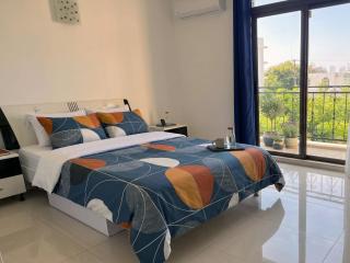 Exceptional Villa 4 Bedrooms Pool & Rooftop - 2