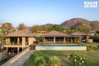 StayVista at Bohemian with Infinity Pool, Lawn - 1