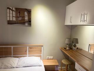 A & A GLOBAL PROPERTY RENTALs - 7