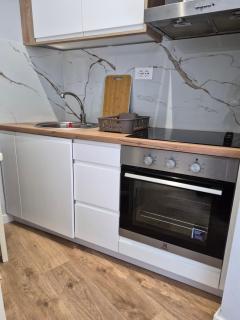 Guest - SEA BREEZE - Modern Studios - 4