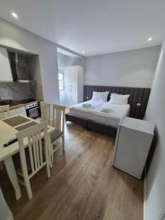 Guest - SEA BREEZE - Modern Studios - 5