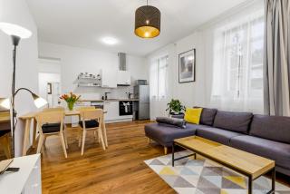 Stará Škola Mariánská - 8