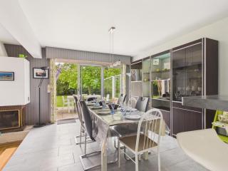 Maison tout confort pour 9, jardin arboré - 1