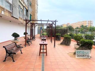 Beach Pineda, playa, climatizado, piscina Y mini golf - 8