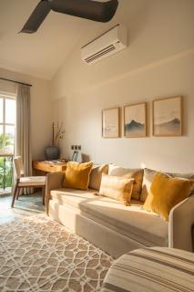 LohonoStays Villa Amora B - 8