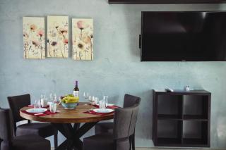 Silver Sea Holiday Apartments - 9