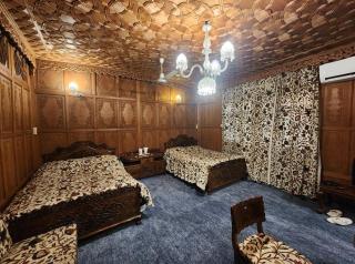 Katharine Luxury Houseboats - 1