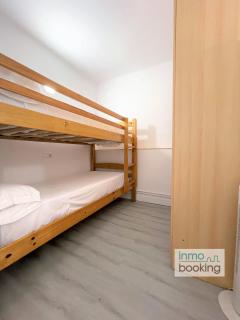 Beach Pineda, playa, climatizado, piscina Y mini golf - 4