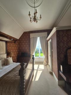 Glenduff Manor - 1