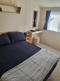 Trecco Bay Porthcawl 2-Bed Caravan Sleeps 6 - 1