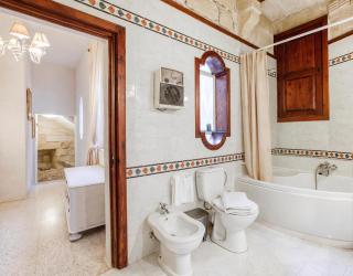 Charming 450-Year-Old House with Pool in Naxxar - 5