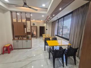 Lavish 3Bhk Shantai Apartment for Family - 4