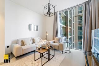 Modern Loft 1BR in SCVR Tower B - Meydan - 7
