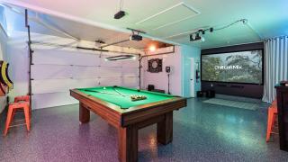 20 Acre Panoramic View Estate Hot Tub Pickleball Game Room - 5