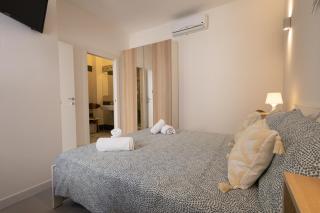 Montebello Room's - 3