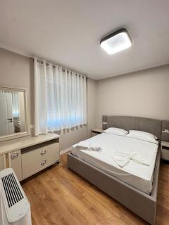 Radovani Central Luxury Apartment - 4