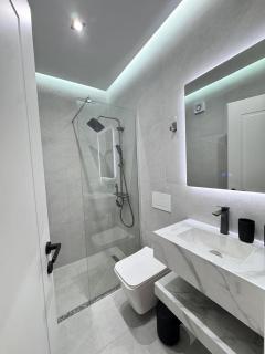 Radovani Central Luxury Apartment - 3