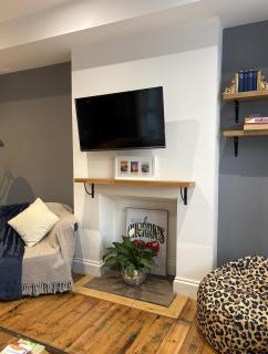 FRESH Flat in Leek, Staffordshire - 4
