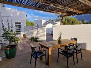 Karoocible Cycling House - 3